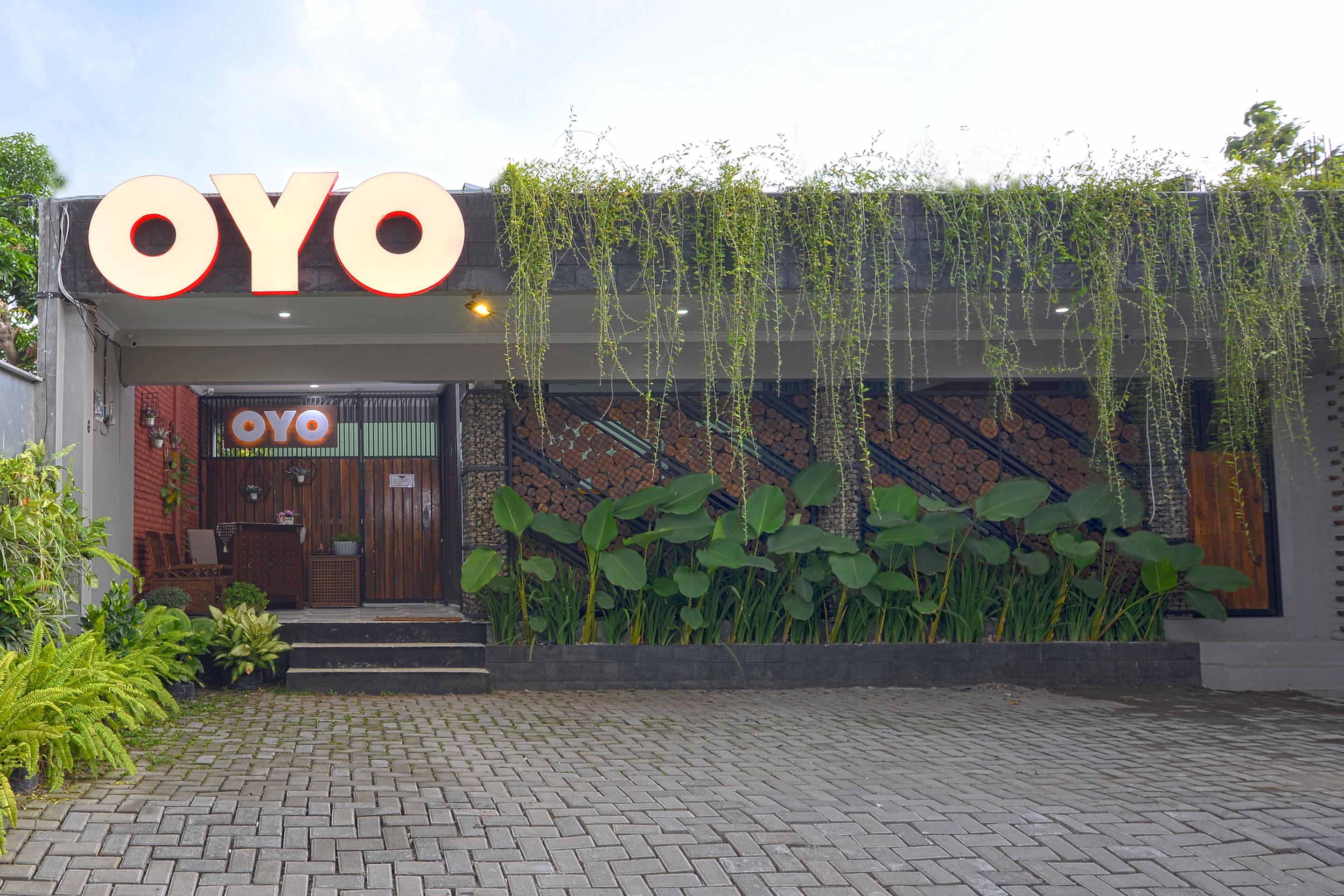Hotel Oyo 583 Puri Gejayan Asri Syariah Kejayan Exterior foto